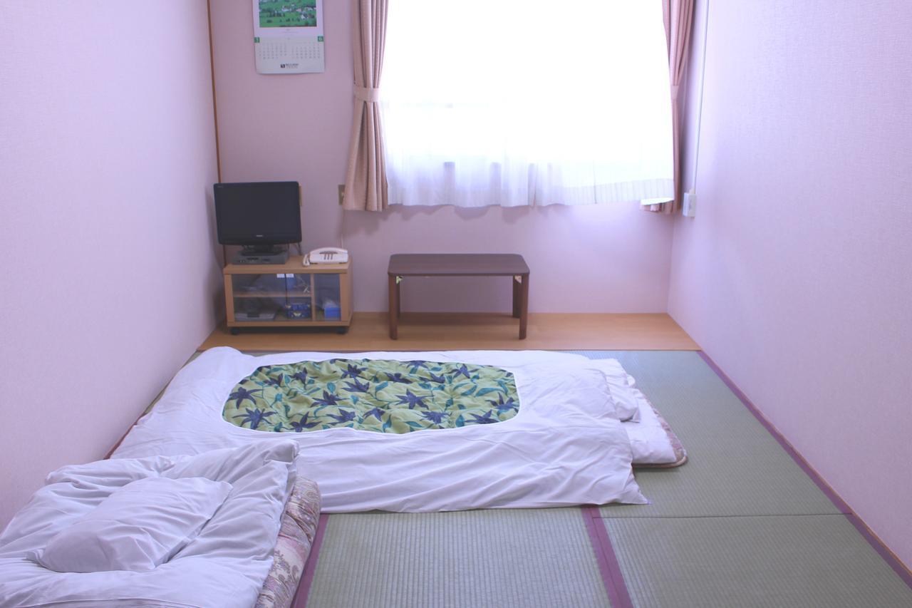 Fuji-Shi Business Hotel Furuiya Ryokan Fuji  Exterior foto